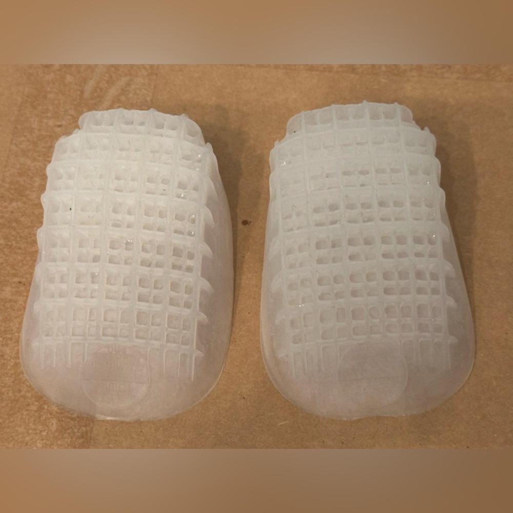 NEW never used | Gel Heel Cup Cushion Plantar Heel Pain Relief | Fits sz 5-12 - Picture 9 of 16